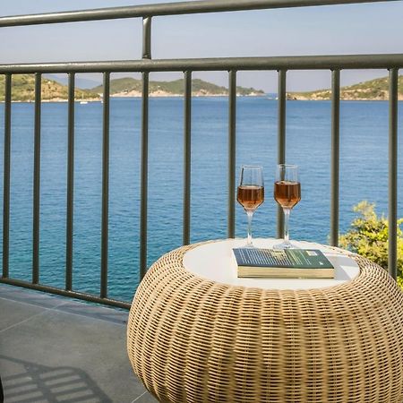 The Rock Hotel Skiathos Town Bagian luar foto